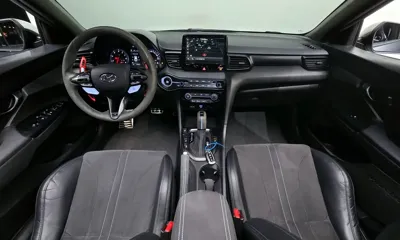 Hyundai Veloster 2023, 62145 км, за 12734.67 USD - фото 7