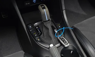 Hyundai Veloster 2023, 62145 км, за 12734.67 USD - фото 9