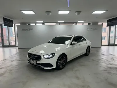 Mercedes-Benz E-Class · 2022 год