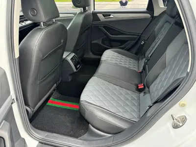 Volkswagen Sagitar 2023, 50000 км, за 10299.63 USD