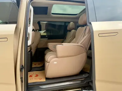Xpeng X9 2024, 40000 км, за 33666.21 USD