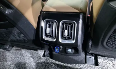 Kia Sorento 2024, 124881 км, за 20121.11 USD - фото 35