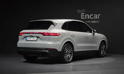 Porsche Cayenne 2023, 55135 км, за 66299.07 USD