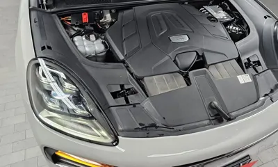 Porsche Cayenne 2023, 55135 км, за 66299.07 USD - фото 6