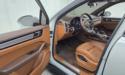 Porsche Cayenne 2023, 55135 км, за 66299.07 USD - фото 10