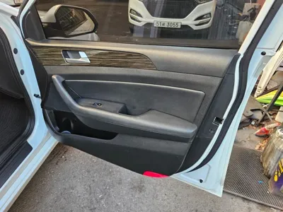 Hyundai Sonata 2016, 163092 км, за 5783.25 USD - фото 18