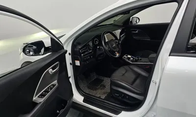 Kia Niro 2023, 184668 км, за 11395.45 USD - фото 10