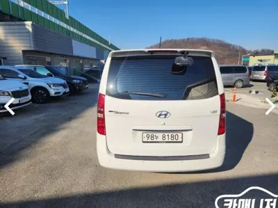 Hyundai Starex 2021, 72864 км, за 11356.18 USD