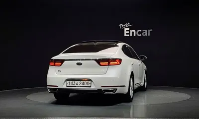 Kia K7 2016, 138323 км, за 7932.32 USD
