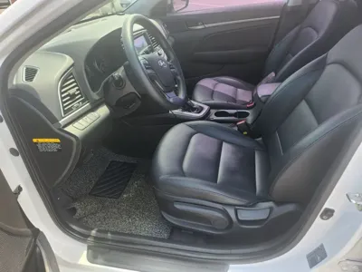 Hyundai Avante 2017, 91941 км, за 4332.41 USD - фото 10