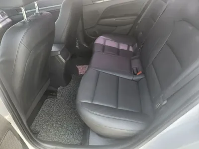 Hyundai Avante 2017, 91941 км, за 4332.41 USD - фото 11