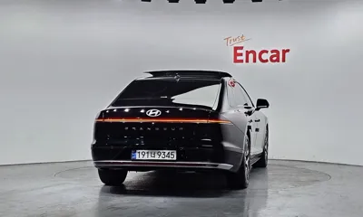 Hyundai Grandeur 2023, 40618 км, за 22001.98 USD