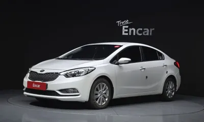 Kia K3 · 2013 год