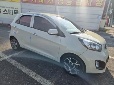 Kia Morning 2012, 104984 км, за 1962.72 USD