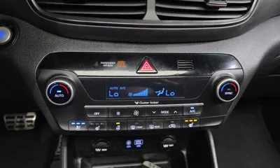 Hyundai Tucson 2019, 157210 км, за 9692.96 USD - фото 31
