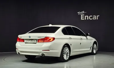 BMW 5-Series 2018, 103735 км, за 16068.19 USD