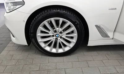 BMW 5-Series 2018, 103735 км, за 16068.19 USD