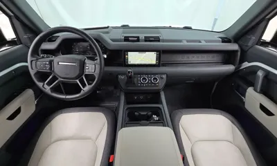 Land Rover Defender 2024, 31896 км, за 51791.56 USD - фото 7