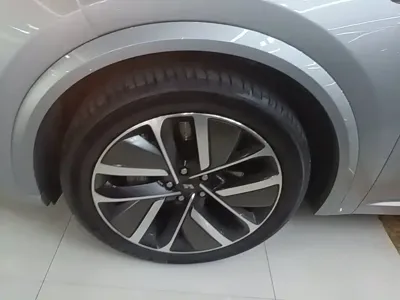Li Auto Li L9 2023, 85500 км, за 35981.05 USD - фото 23