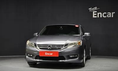 Honda Accord 2015, 116460 км, за 5009.11 USD
