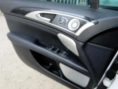 Lincoln MKZ 2018, 82209 км, за 8385.88 USD - фото 11