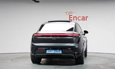 Porsche Macan 2025, 11544 км, за 83911.45 USD