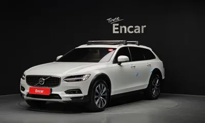 Volvo V90 · 2023 год