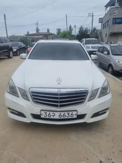 Mercedes-Benz E-Class · 2010 год