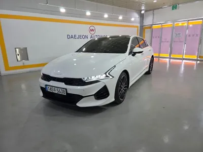 Kia K5 · 2023 год