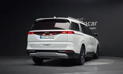 Kia Canival 2023, 26299 км, за 18502.13 USD