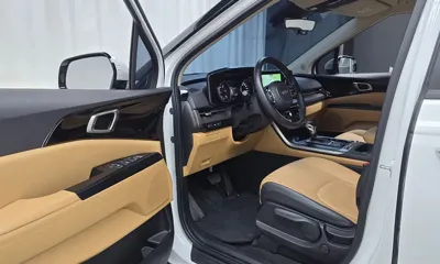 Kia Canival 2023, 26299 км, за 18373.38 USD - фото 10