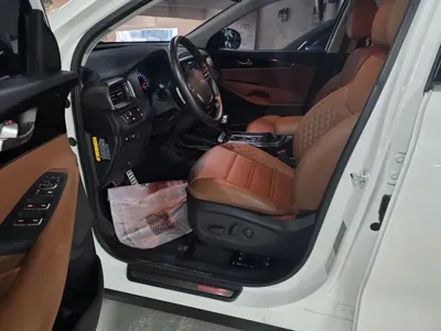 Kia Sorento 2020, 129000 км, за 11815.68 USD