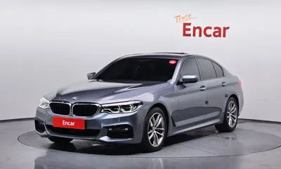 BMW 5-Series · 2017 год