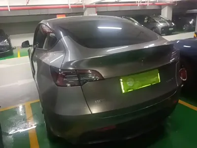 Tesla Model Y 2023, 86400 км, за 25372.38 USD