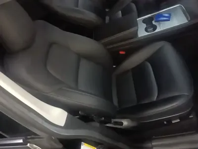 Tesla Model Y 2023, 86400 км, за 25372.38 USD - фото 25