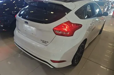Ford Focus 2017, 60700 км, за 7597 USD - фото 6