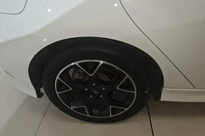 Ford Focus 2017, 60700 км, за 7597 USD - фото 11
