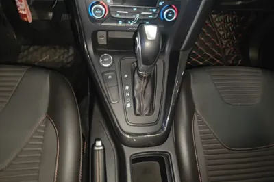 Ford Focus 2017, 60700 км, за 7597 USD - фото 16