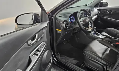 Hyundai Kona 2020, 42884 км, за 11251.65 USD - фото 11