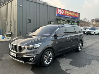 Kia Canival 2016, 107900 км, за 7271.29 USD