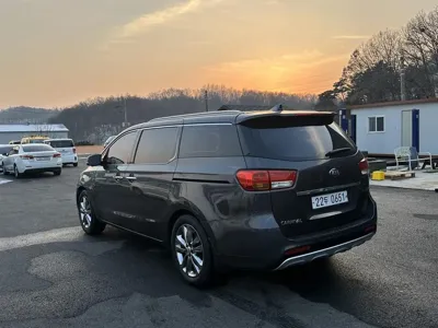 Kia Canival 2016, 107900 км, за 7271.29 USD