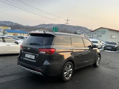 Kia Canival 2016, 107900 км, за 7271.29 USD - фото 6