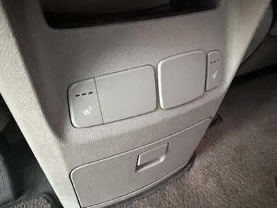 Kia Canival 2016, 107900 км, за 7271.29 USD - фото 15