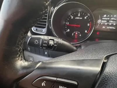 Kia Canival 2016, 107900 км, за 7271.29 USD - фото 20