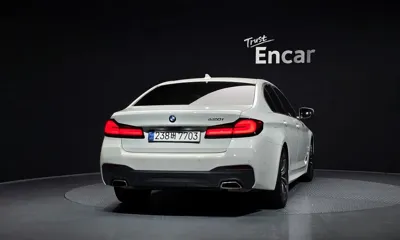 BMW 5-Series 2021, 72841 км, за 22715.21 USD