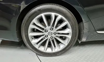 Hyundai Genesis 2016, 98179 км, за 8582.75 USD