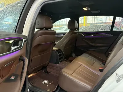 BMW 5 Series 2019, 70000 км, за 19099.1 USD