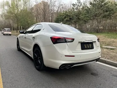 Maserati Ghibli 2023, 70000 км, за 41316.56 USD