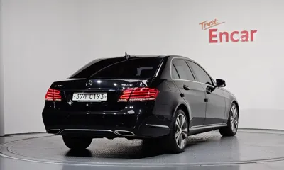 Mercedes-Benz E-Class 2016, 203202 км, за 5789.75 USD