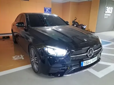 Mercedes-Benz E-Class 2022, 33575 км, за 30407.21 USD